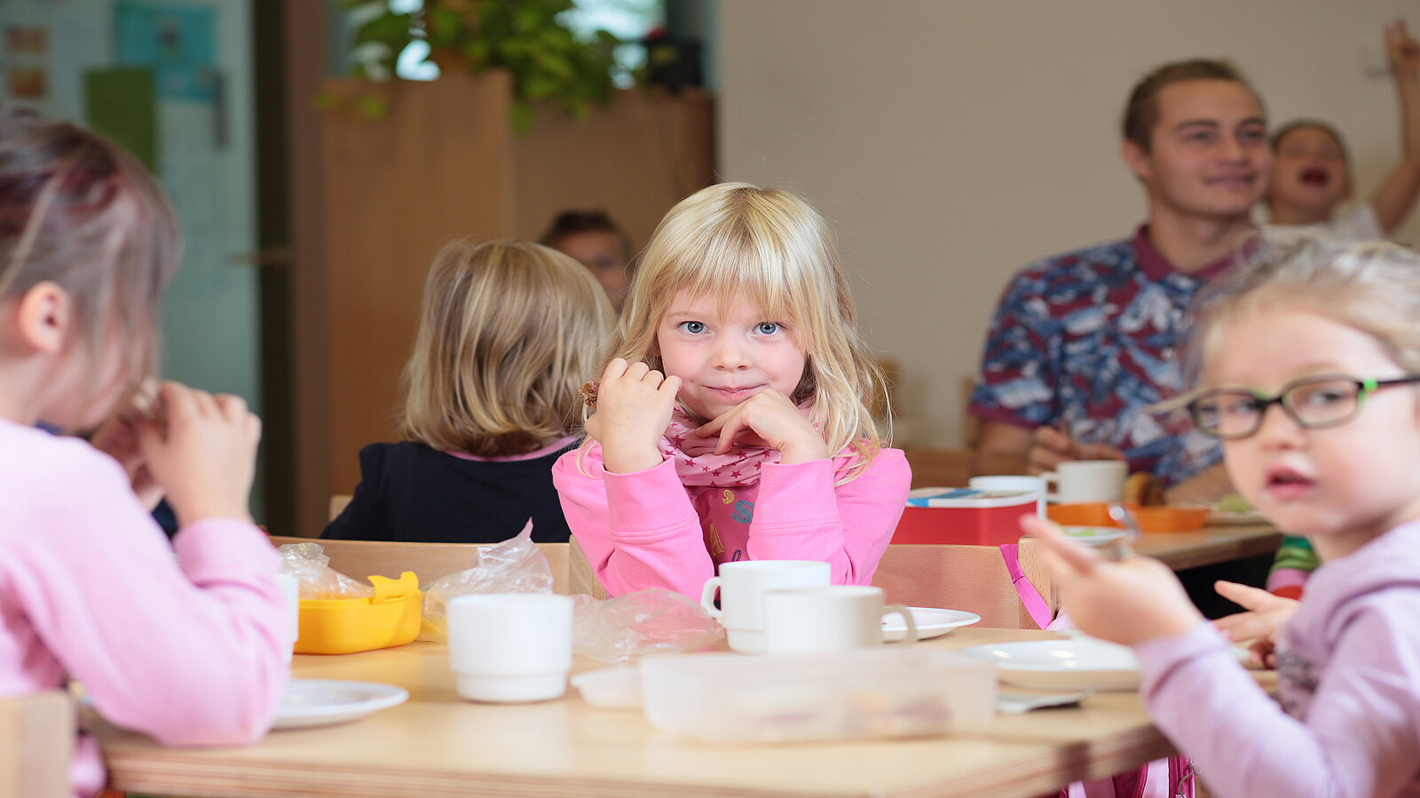 Kinder beim Essen