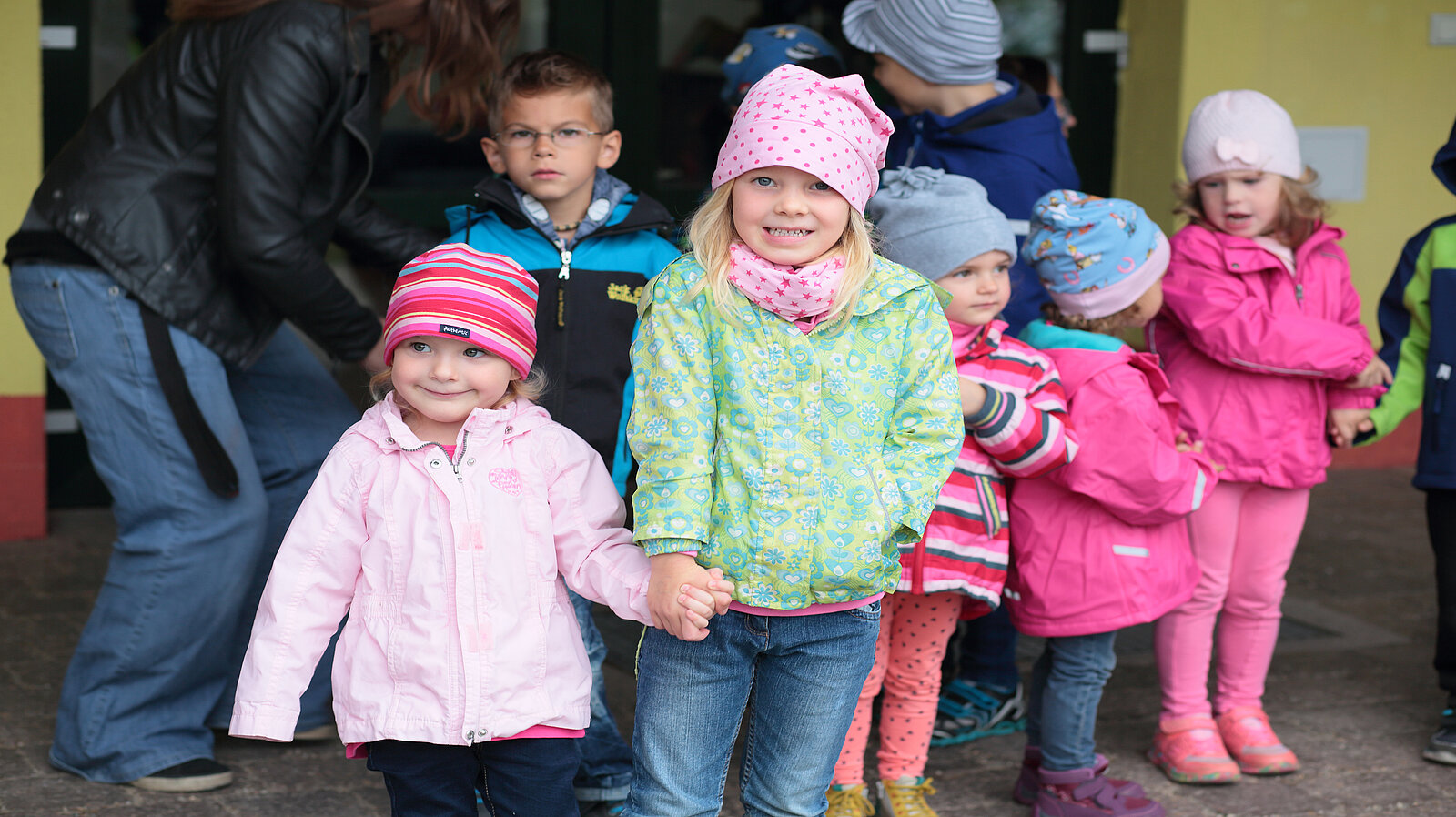 Kinder beim Ausflug