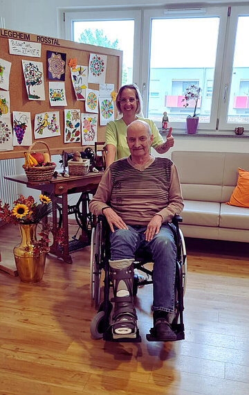 Schiebhilfe Rollstuhl